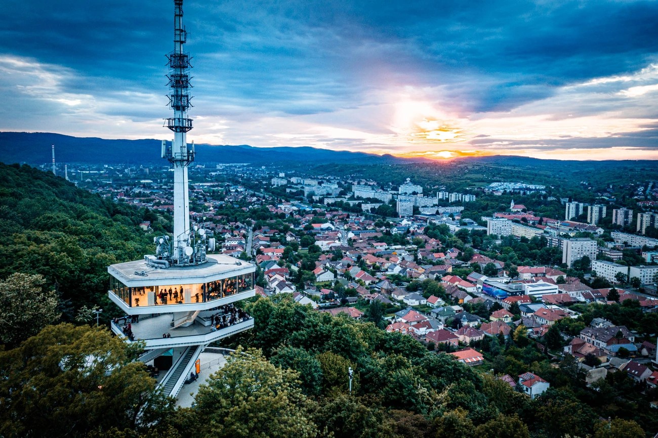 Avasi kilátóból látni Miskolcot